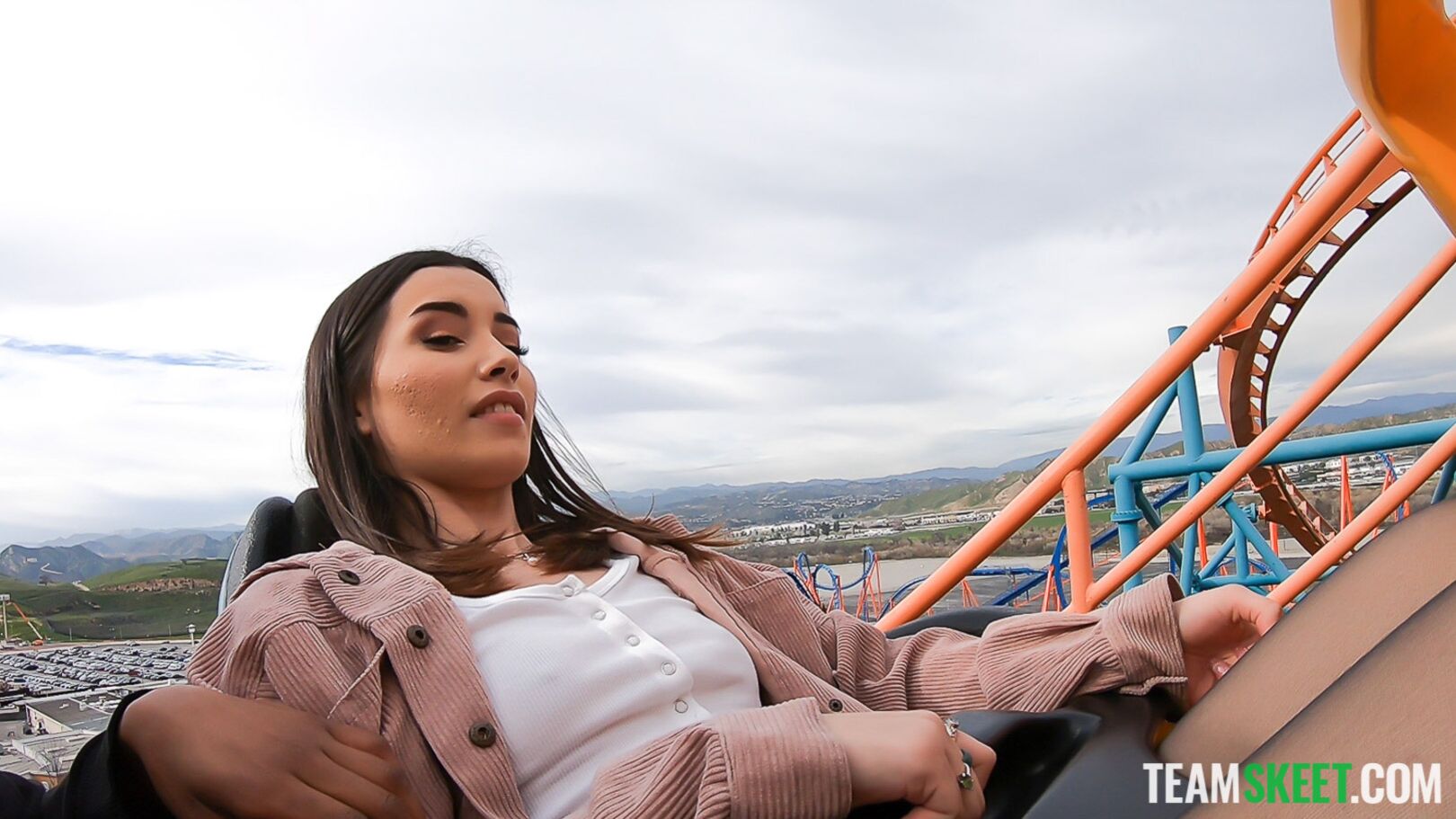 Flashing At The Theme Park