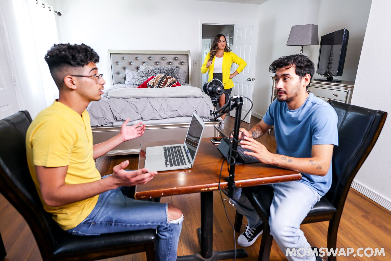 The Underwear Thieves