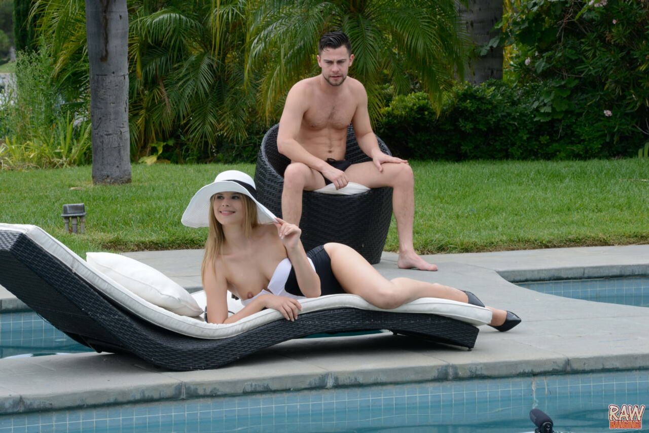 Jillian Janson sex in the pool