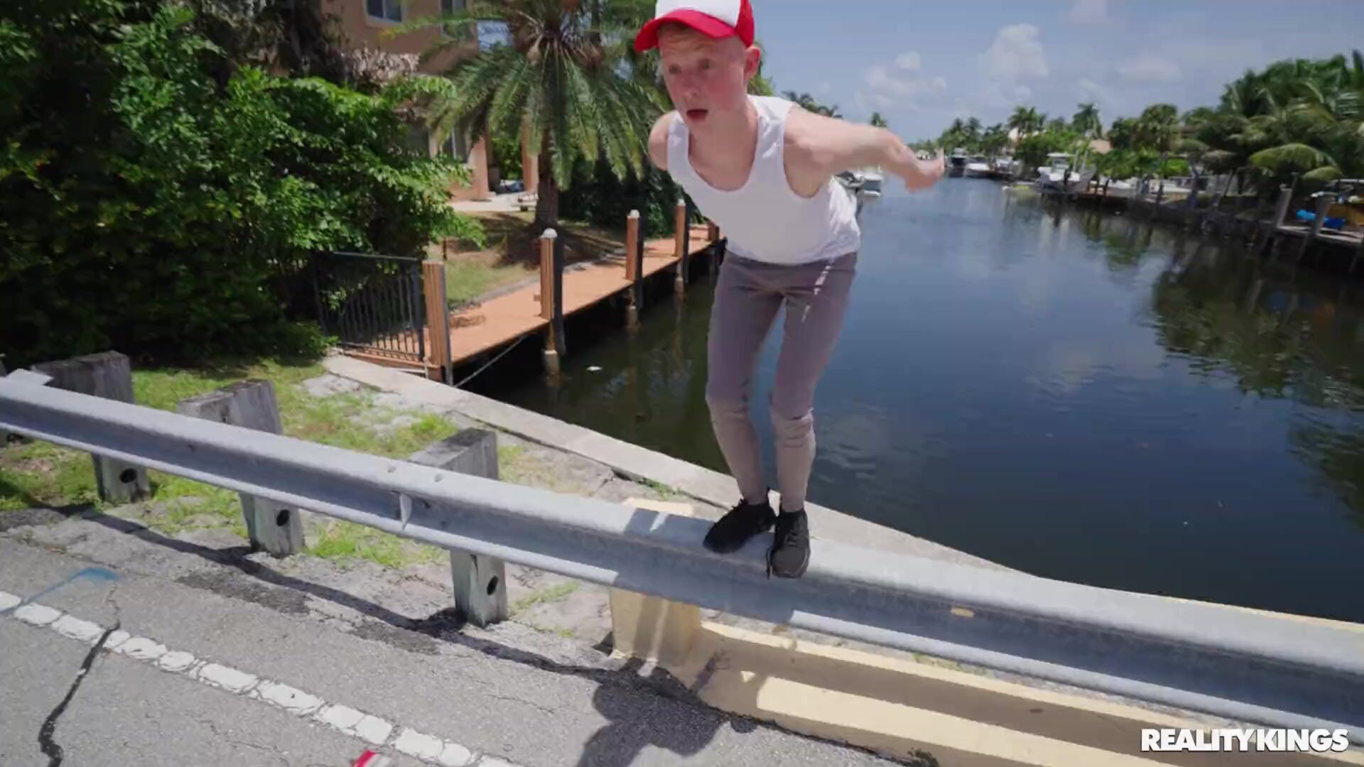 Parkouring Her Pussy