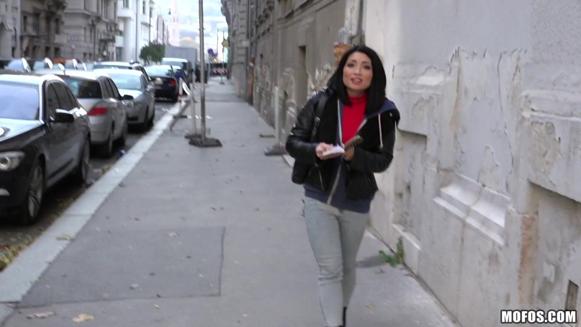 Naughty Tourist Sucks Dick for Cash