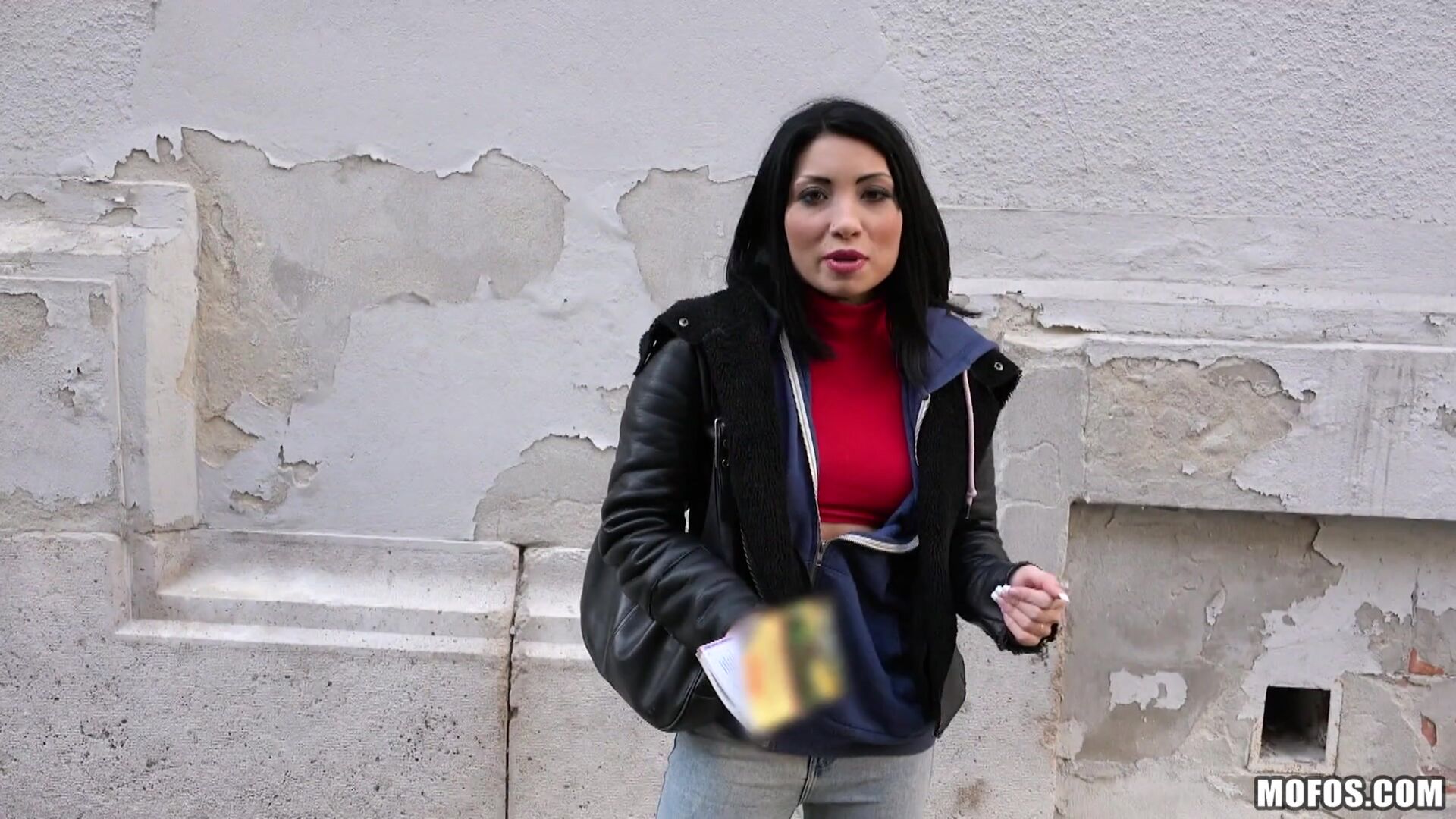 Naughty Tourist Sucks Dick for Cash