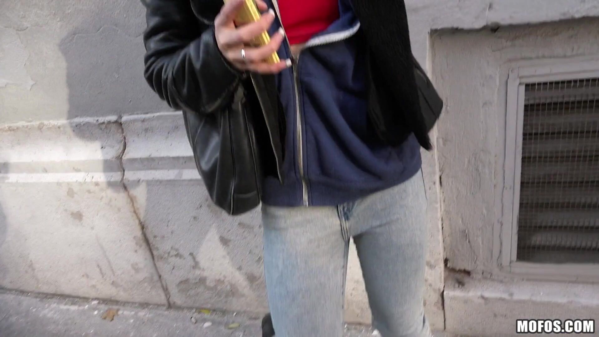 Naughty Tourist Sucks Dick for Cash