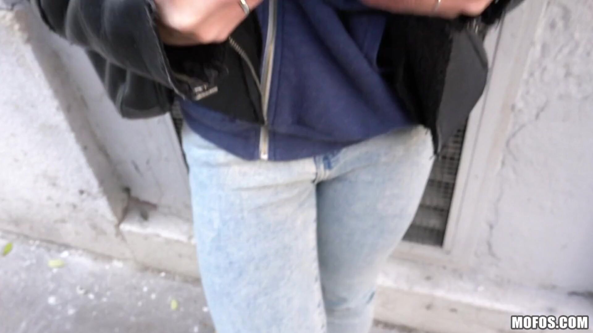 Naughty Tourist Sucks Dick for Cash