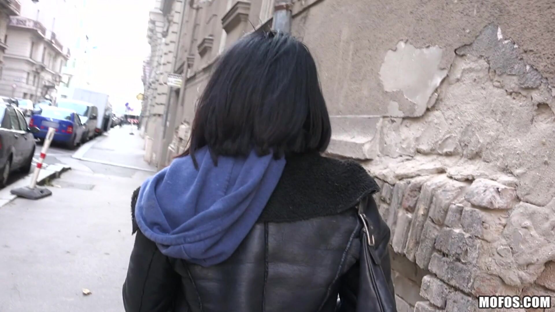 Naughty Tourist Sucks Dick for Cash