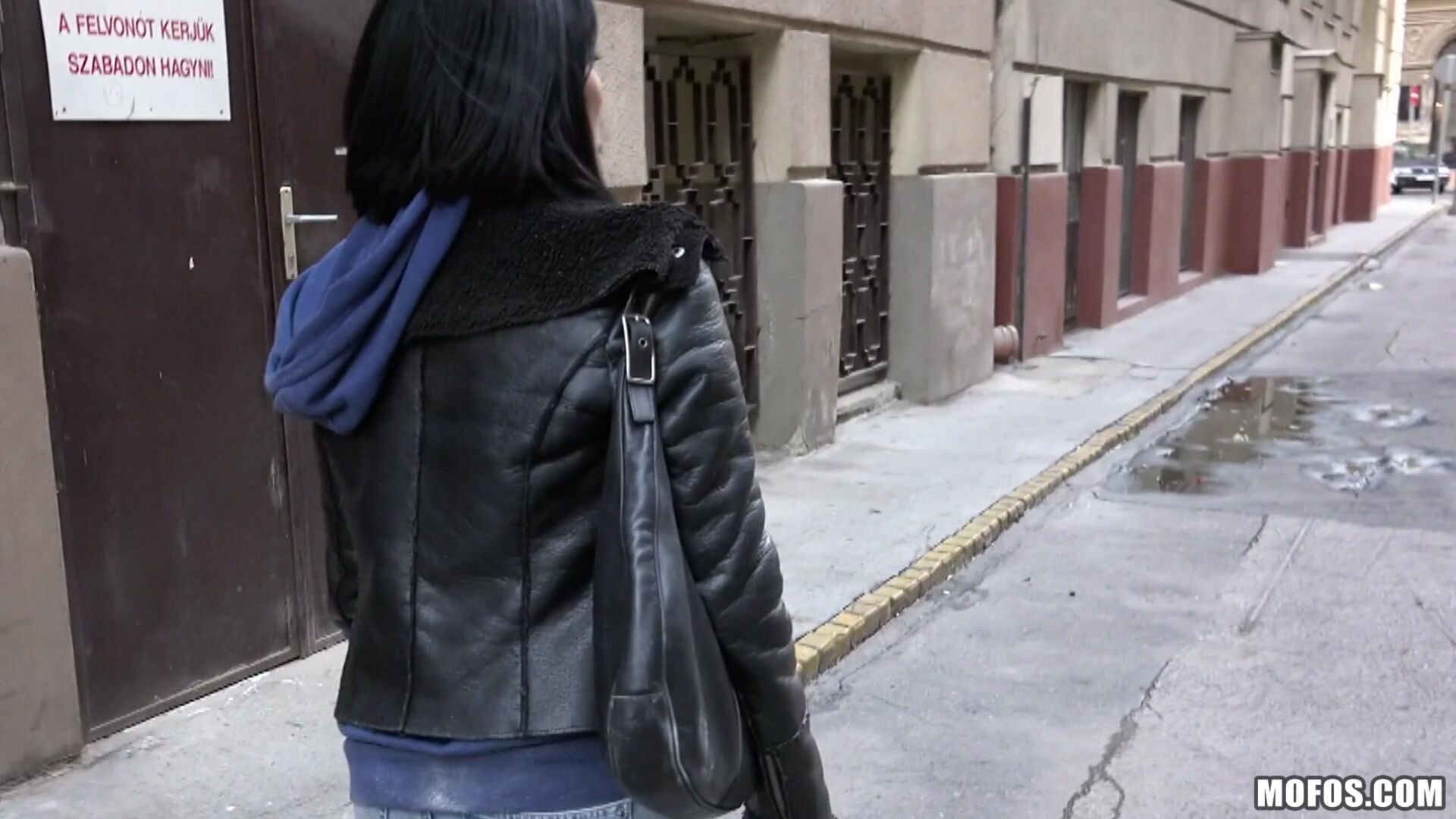 Naughty Tourist Sucks Dick for Cash