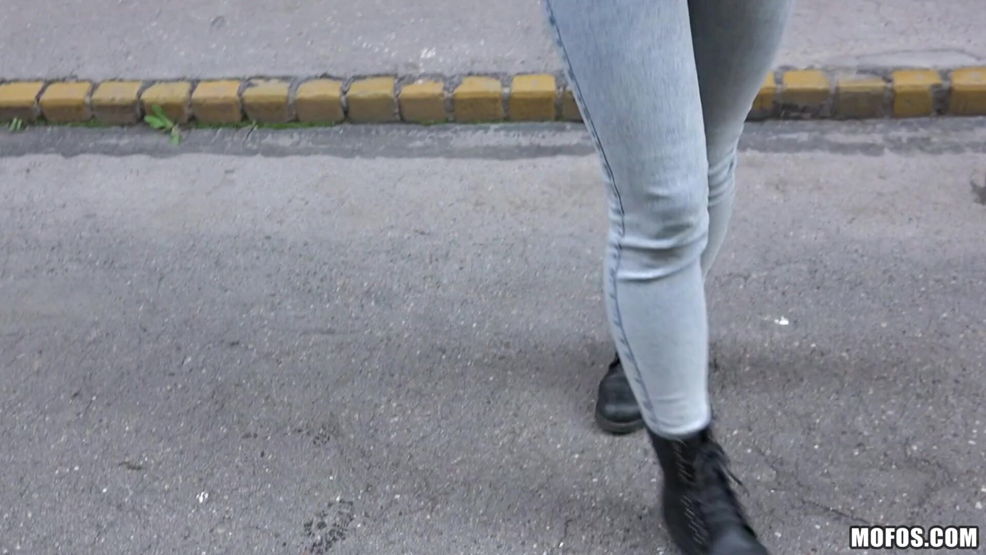 Naughty Tourist Sucks Dick for Cash