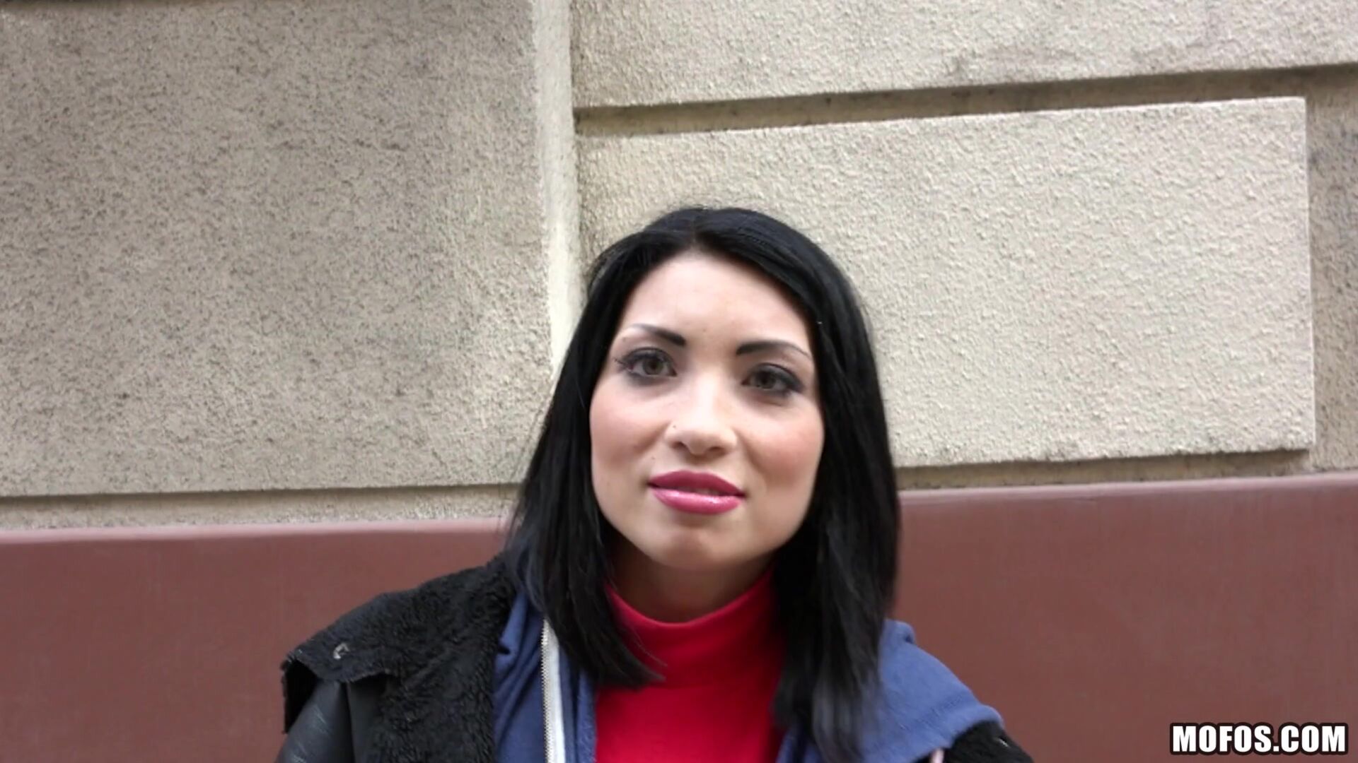 Naughty Tourist Sucks Dick for Cash