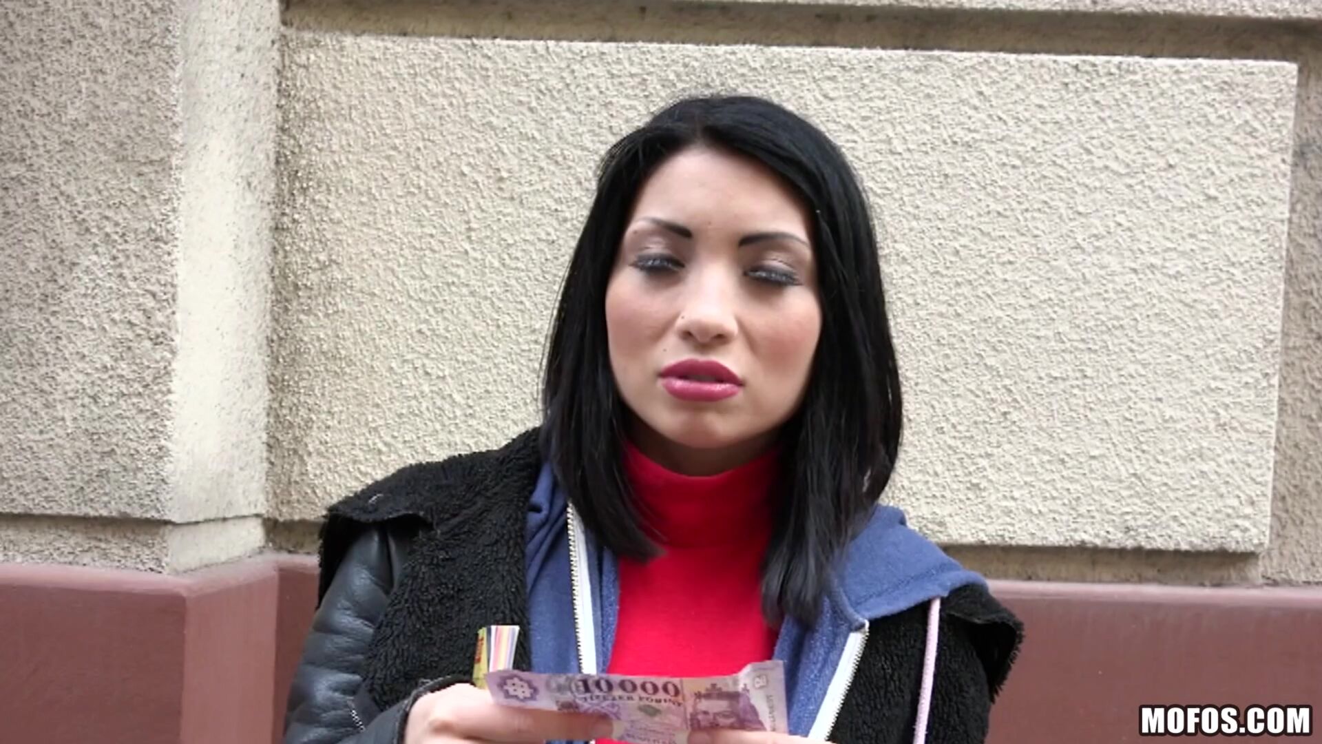 Naughty Tourist Sucks Dick for Cash