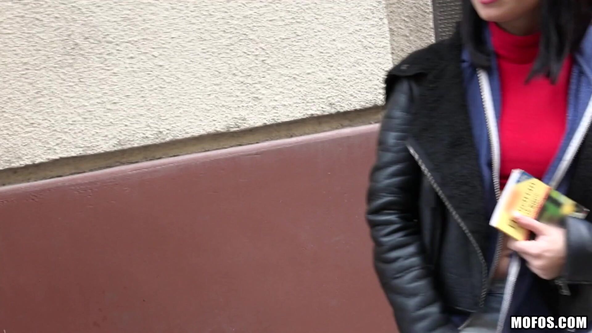 Naughty Tourist Sucks Dick for Cash