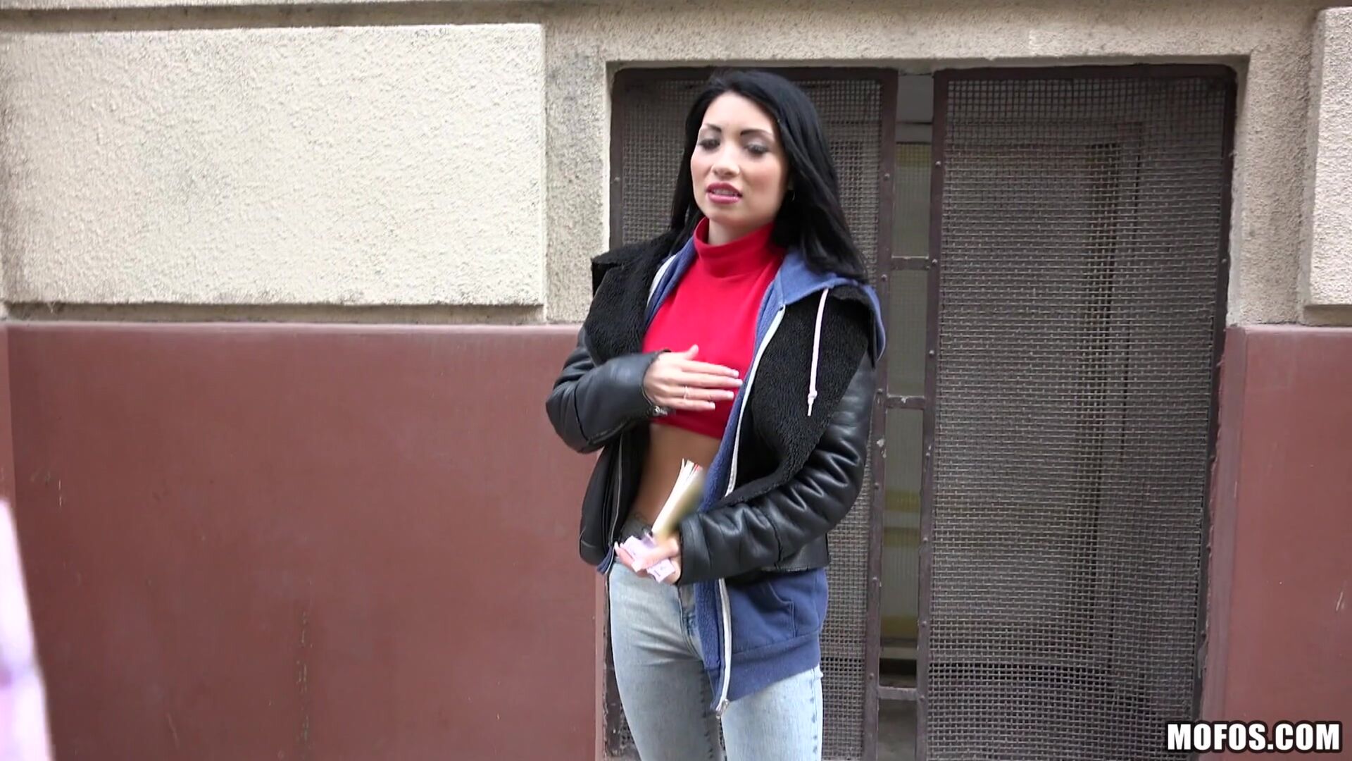 Naughty Tourist Sucks Dick for Cash