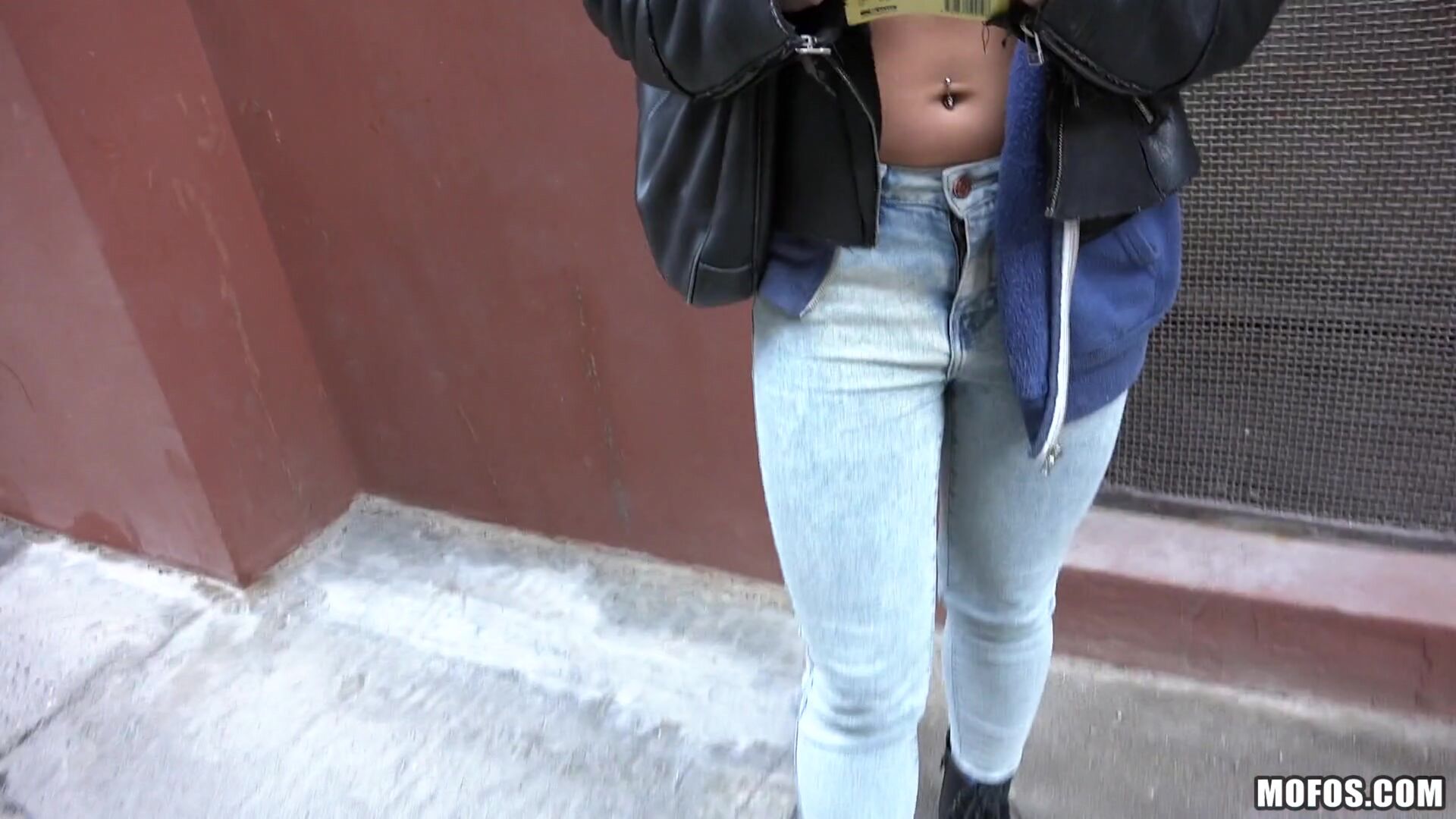 Naughty Tourist Sucks Dick for Cash