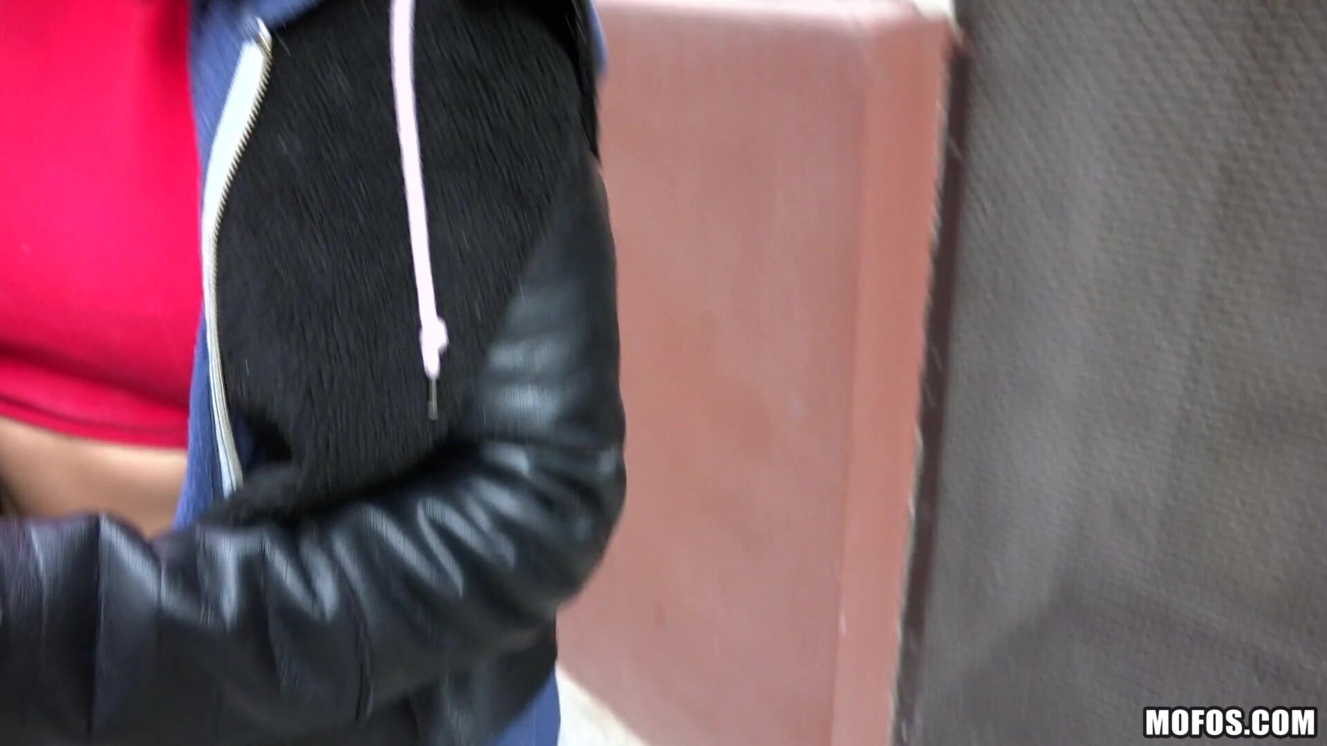 Naughty Tourist Sucks Dick for Cash