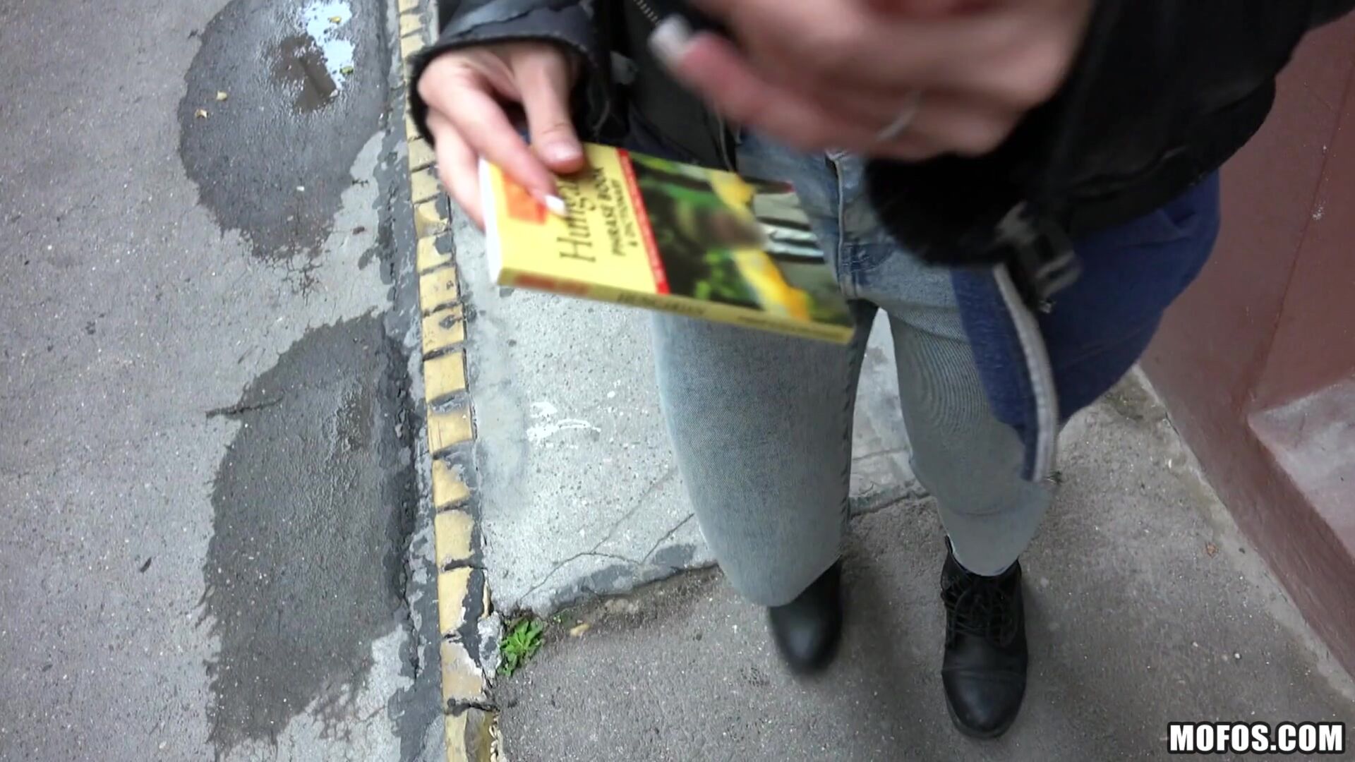 Naughty Tourist Sucks Dick for Cash