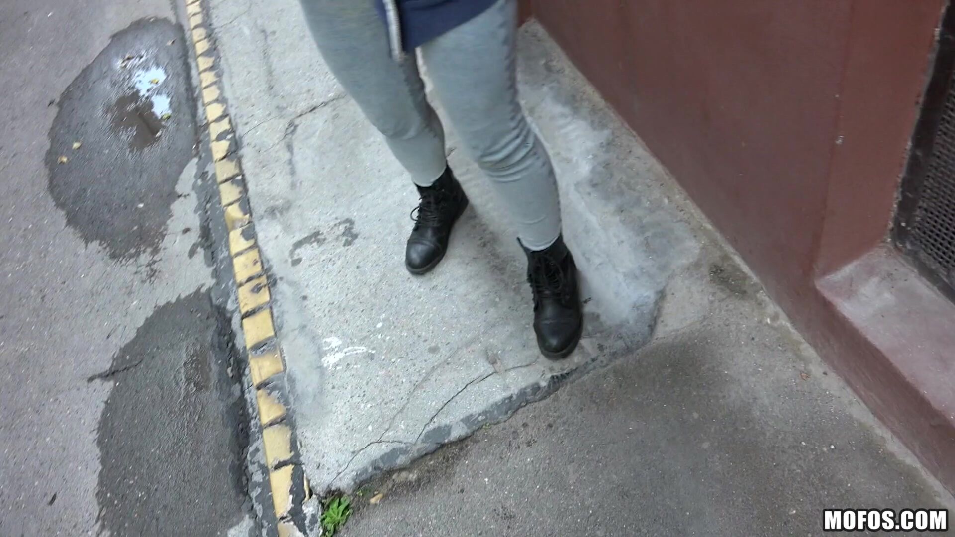 Naughty Tourist Sucks Dick for Cash