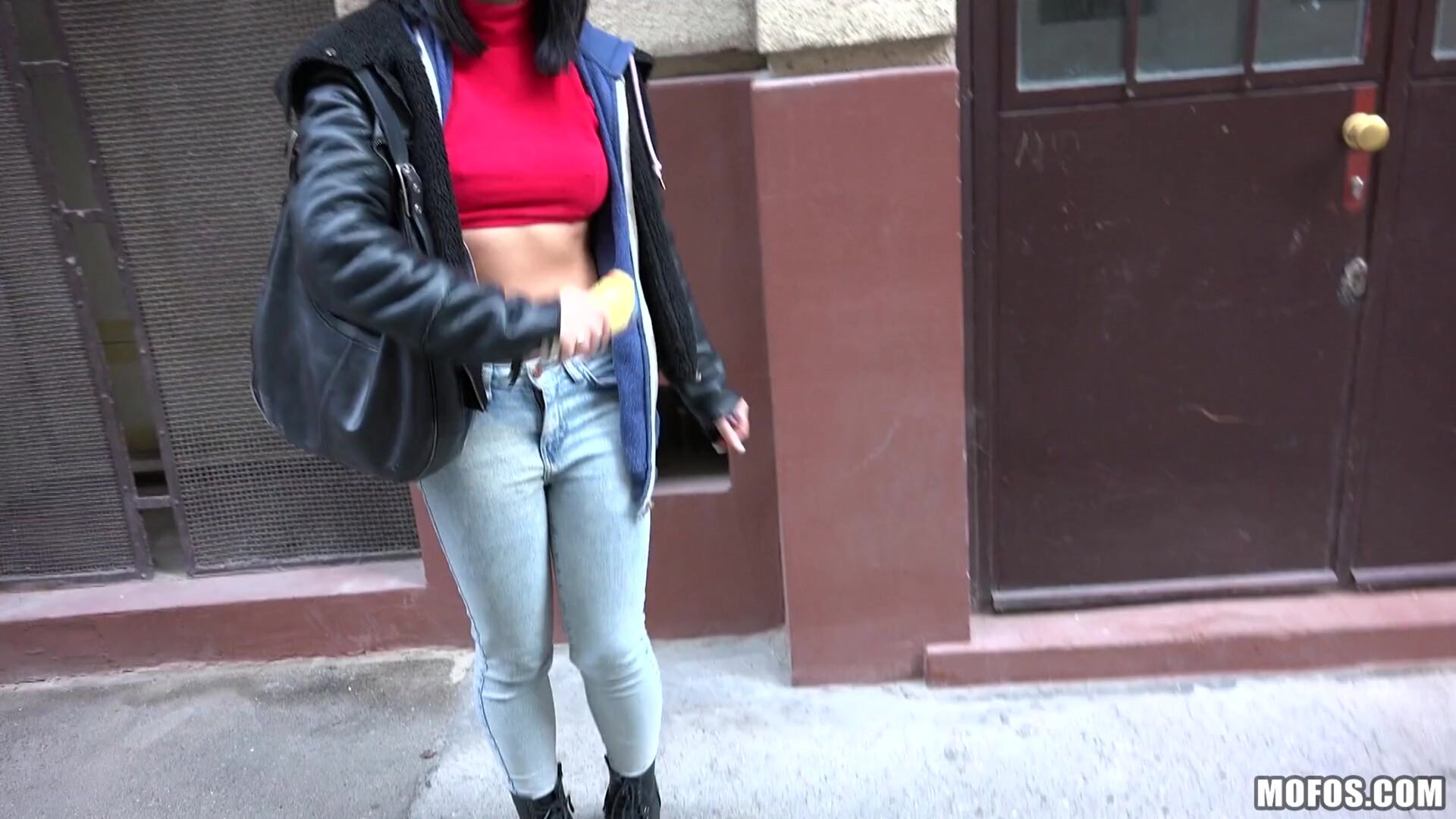 Naughty Tourist Sucks Dick for Cash