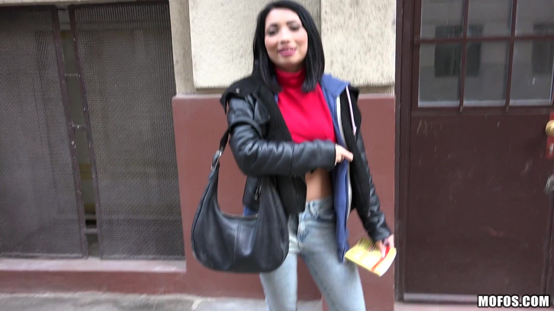 Naughty Tourist Sucks Dick for Cash