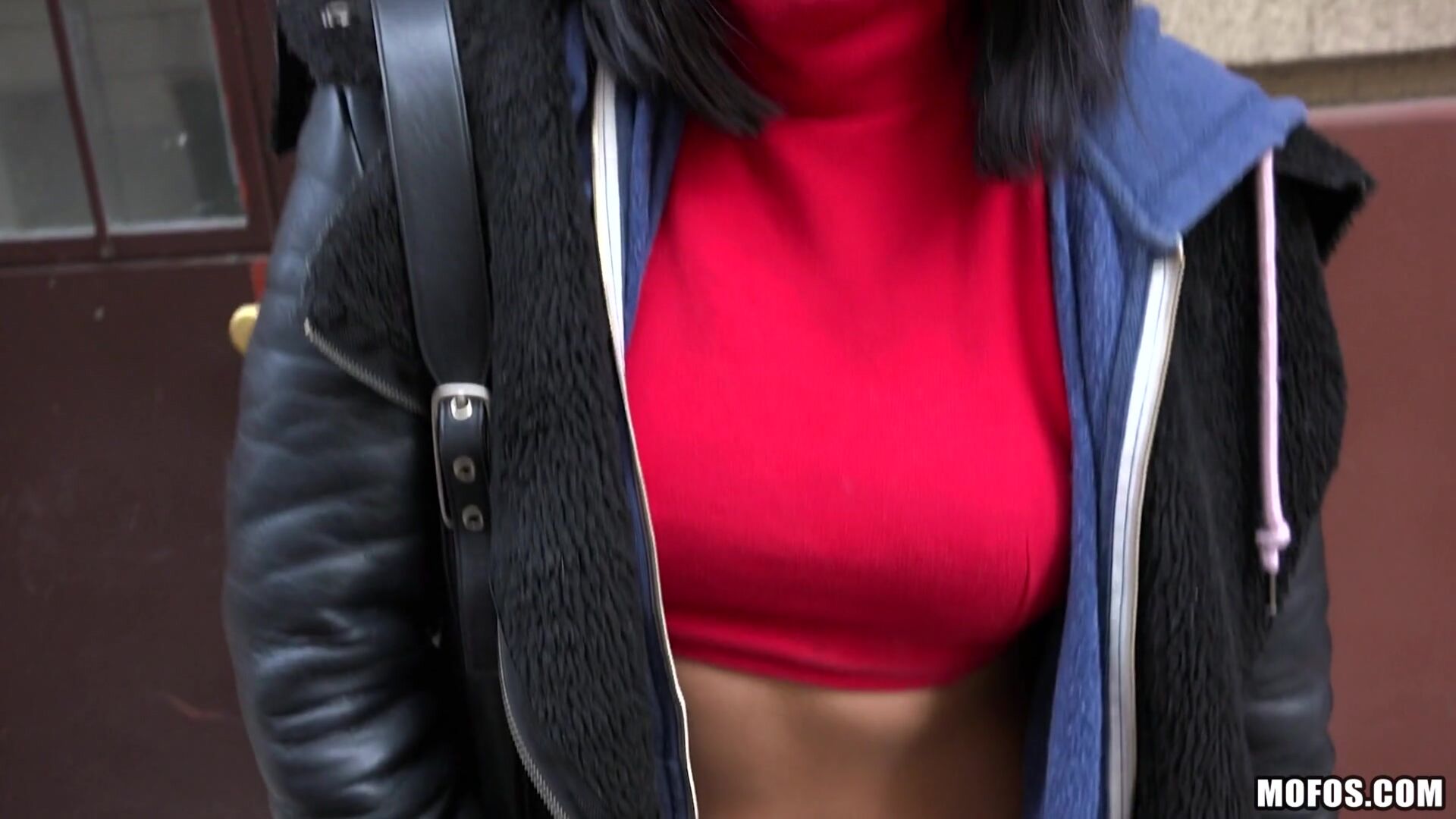 Naughty Tourist Sucks Dick for Cash