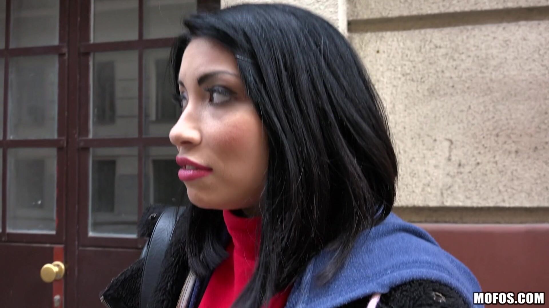 Naughty Tourist Sucks Dick for Cash