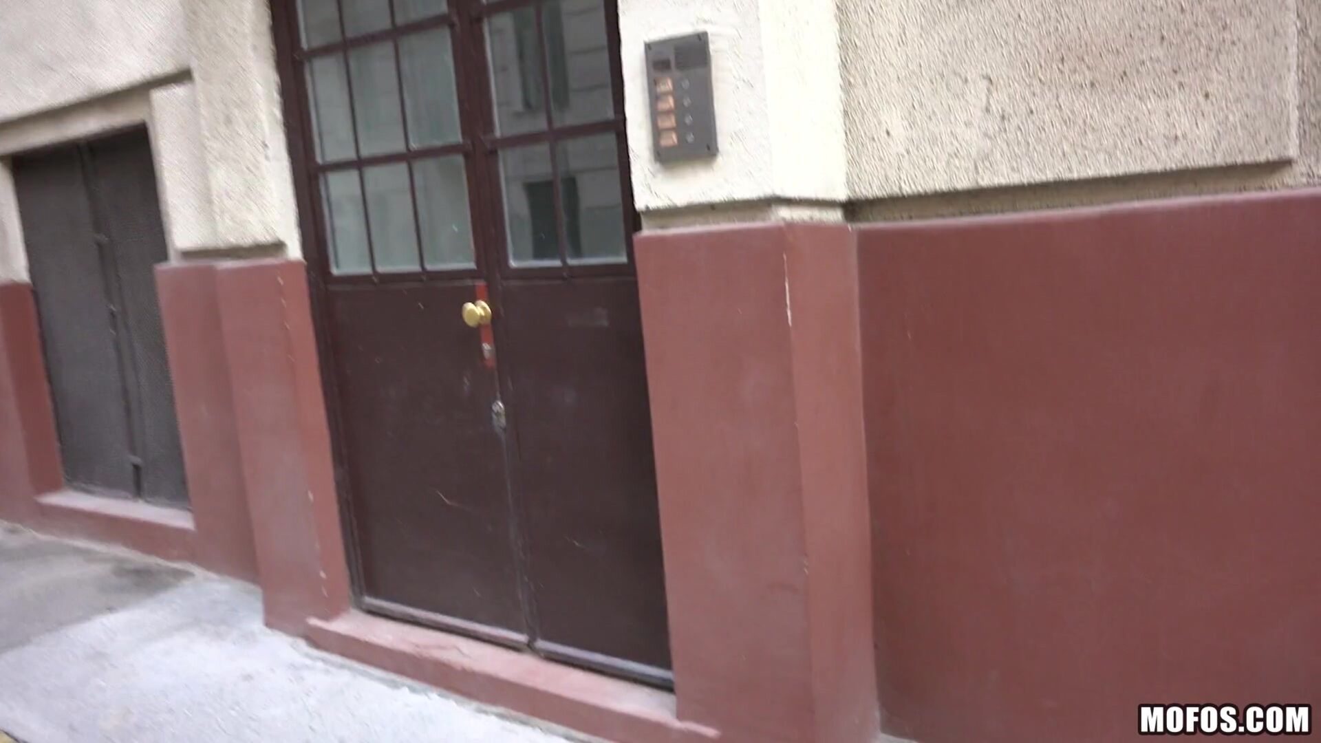 Naughty Tourist Sucks Dick for Cash