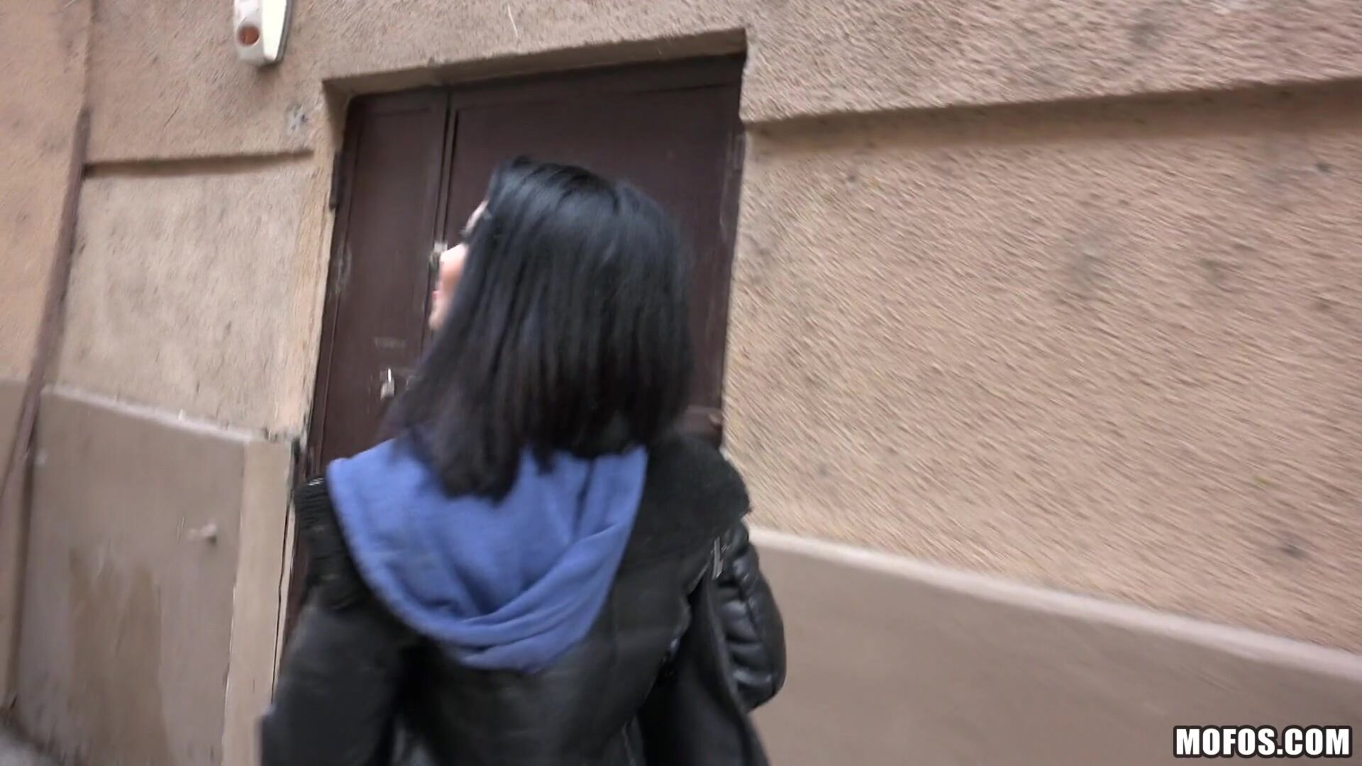 Naughty Tourist Sucks Dick for Cash