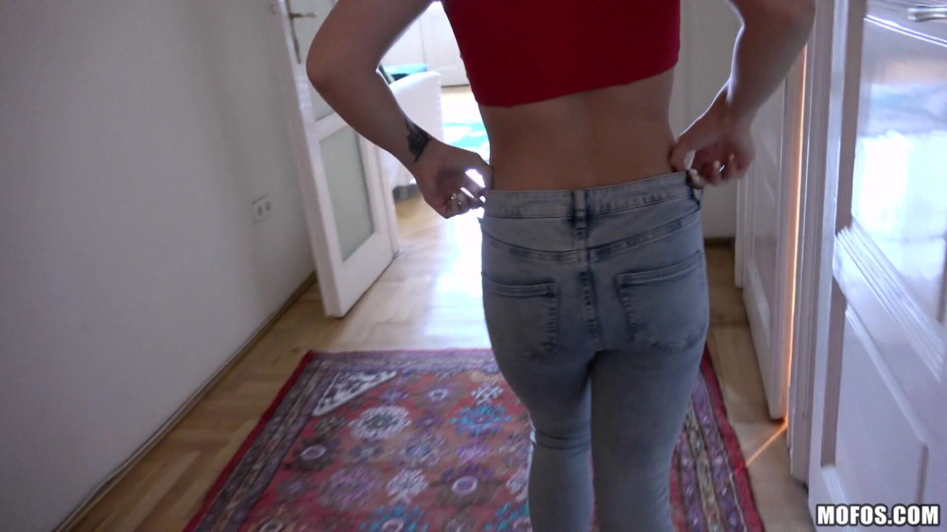 Naughty Tourist Sucks Dick for Cash