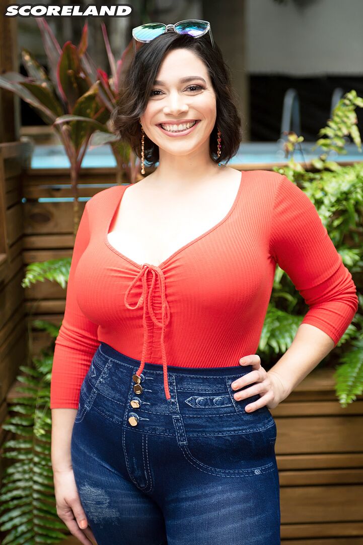 BROOKLYN SPRINGVALLEY: SUPER-BUSTY BOOTY CALL